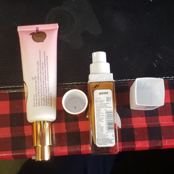 Too Faced Peach  Perfect Foundation Toffee - Picture 2 of 3